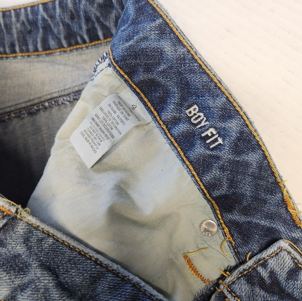 American Eagle Boyfriend Fit Jeans size 4 Regular - Picture 4 of 5